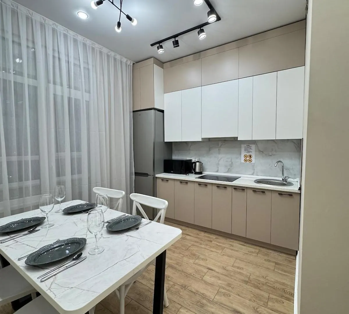 Cozy 1-Bedroom Comfort Class Apartment Almaty 0*,