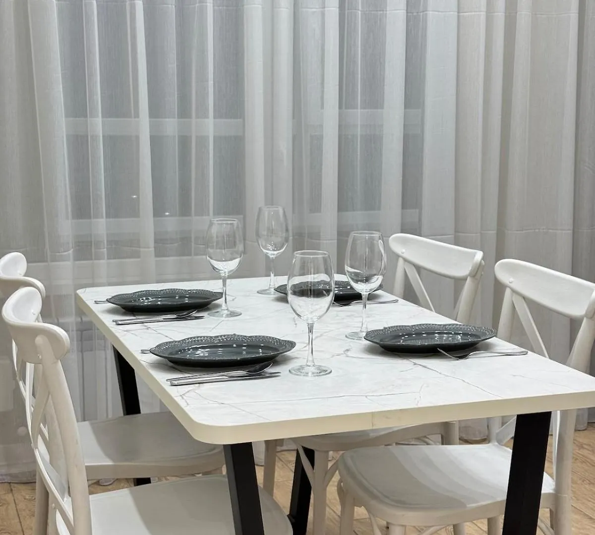Cozy 1-Bedroom Comfort Class Apartment Almaty