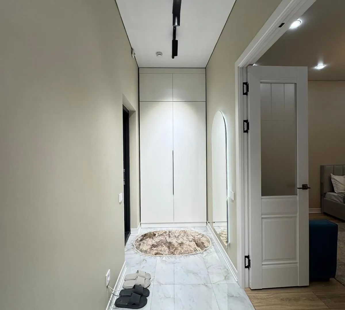 Cozy 1-Bedroom Comfort Class Apartment Almaty